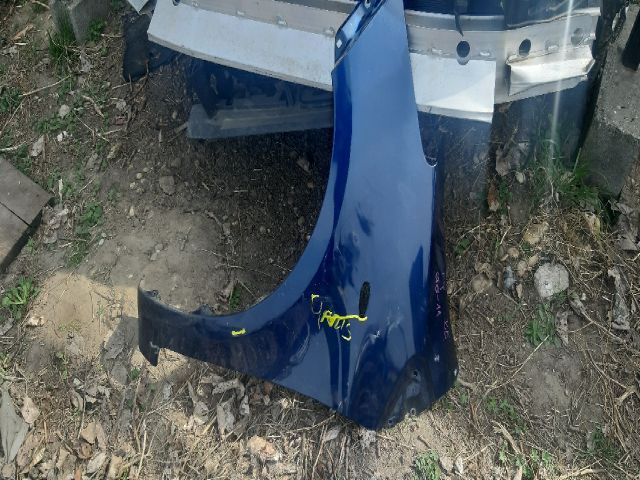 bontott TOYOTA YARIS Bal első Sárvédő