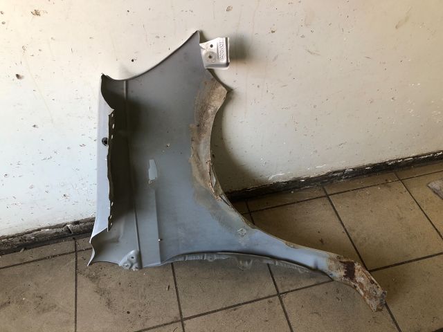 bontott TOYOTA YARIS Bal első Sárvédő