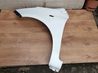 bontott TOYOTA YARIS Bal első Sárvédő