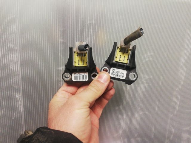 bontott TOYOTA YARIS Bal első Ütközés Érzékelő (Homlokfalon)