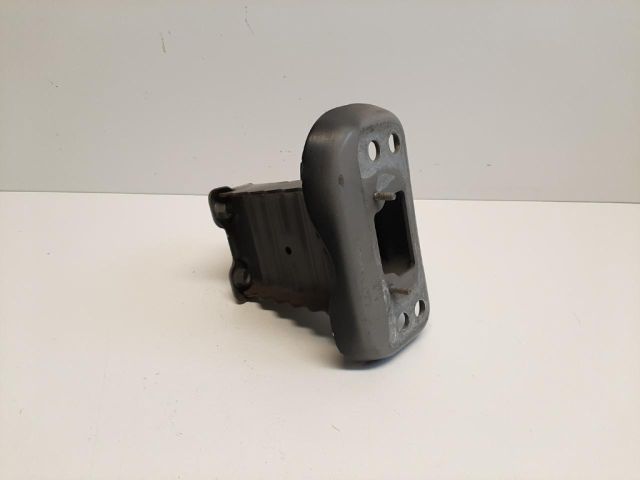 bontott TOYOTA YARIS Bal első Ütközéscsillapító