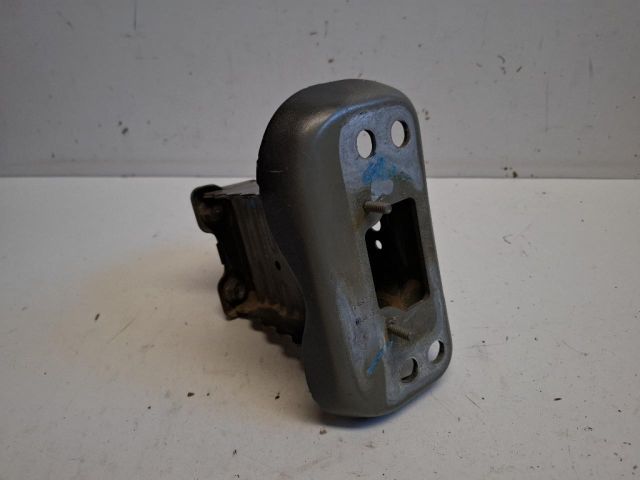 bontott TOYOTA YARIS Bal első Ütközéscsillapító