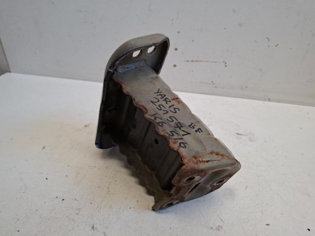 bontott TOYOTA YARIS Bal első Ütközéscsillapító