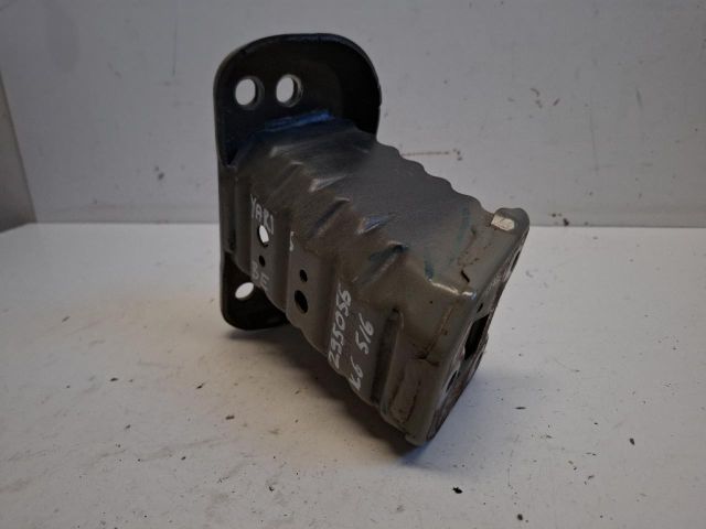 bontott TOYOTA YARIS Bal első Ütközéscsillapító