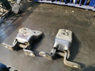 bontott TOYOTA YARIS Bal első Zsanér