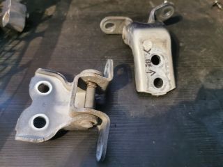 bontott TOYOTA YARIS Bal első Zsanér