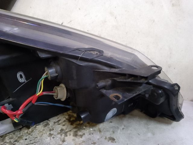 bontott TOYOTA YARIS Bal Fényszóró