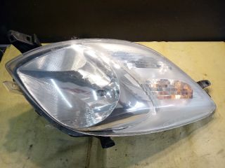 bontott TOYOTA YARIS Bal Fényszóró