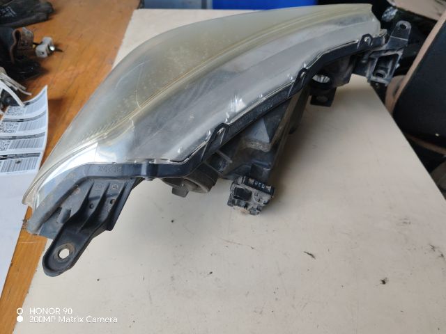 bontott TOYOTA YARIS Bal Fényszóró