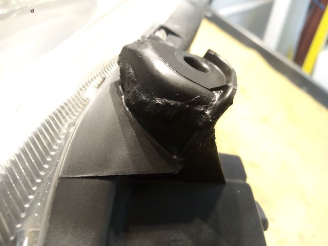 bontott TOYOTA YARIS Bal Fényszóró