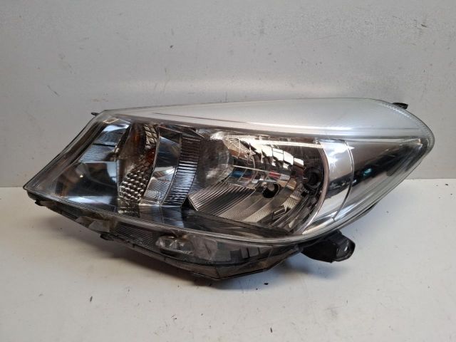 bontott TOYOTA YARIS Bal Fényszóró