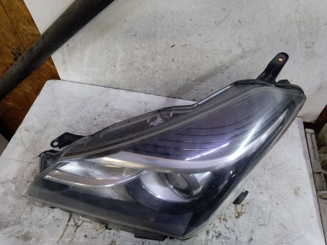 bontott TOYOTA YARIS Bal Fényszóró