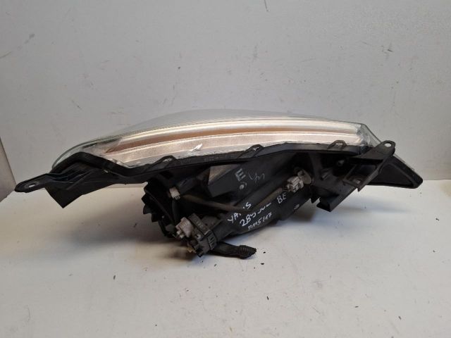 bontott TOYOTA YARIS Bal Fényszóró