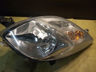 bontott TOYOTA YARIS Bal Fényszóró
