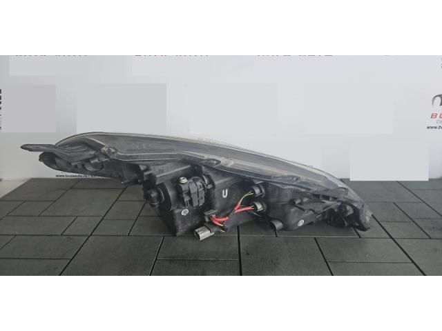 bontott TOYOTA YARIS Bal Fényszóró