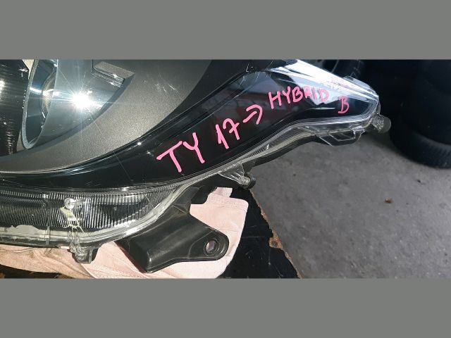 bontott TOYOTA YARIS Bal Fényszóró