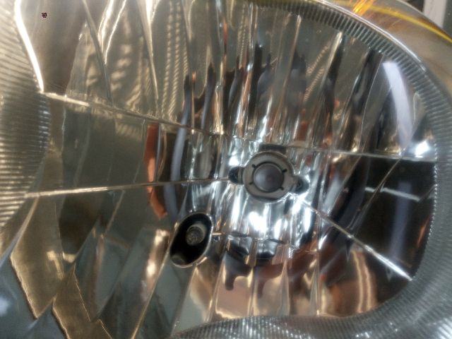 bontott TOYOTA YARIS Bal Fényszóró