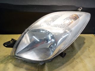 bontott TOYOTA YARIS Bal Fényszóró