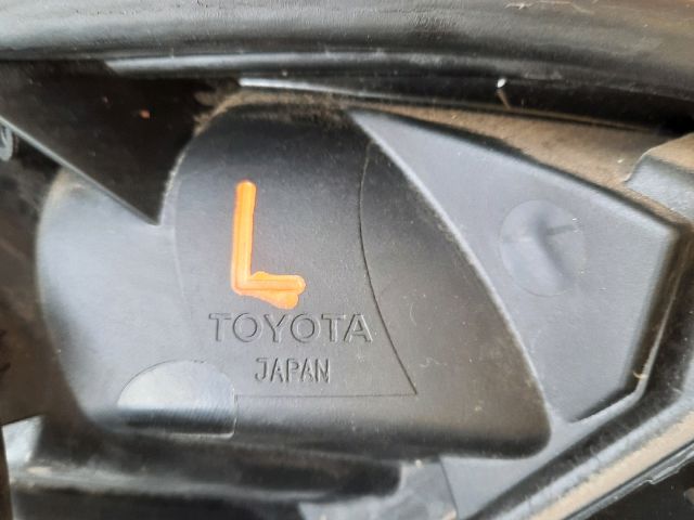 bontott TOYOTA YARIS Bal Fényszóró