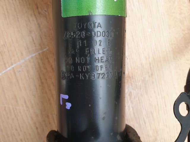 bontott TOYOTA YARIS Bal Gólyaláb Csonkállvánnyal