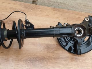 bontott TOYOTA YARIS Bal Gólyaláb Csonkállvánnyal