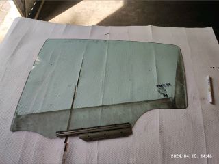 bontott TOYOTA YARIS Bal hátsó Ablak