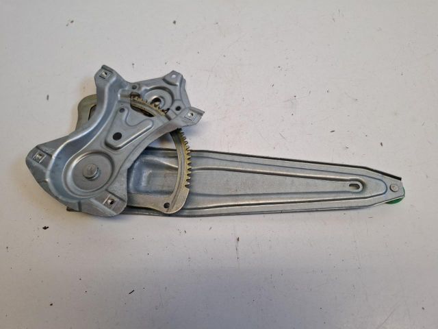 bontott TOYOTA YARIS Bal hátsó Ablakemelő Szerkezet (Elektromos)