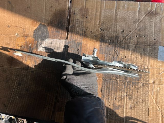 bontott TOYOTA YARIS Bal hátsó Ablakemelő Szerkezet (Mechanikus)