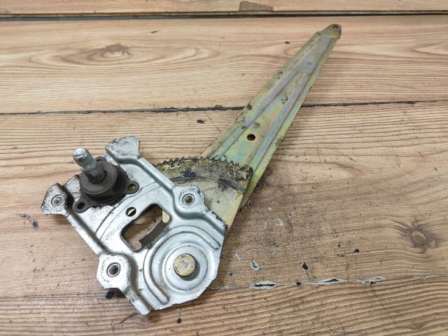 bontott TOYOTA YARIS Bal hátsó Ablakemelő Szerkezet (Mechanikus)