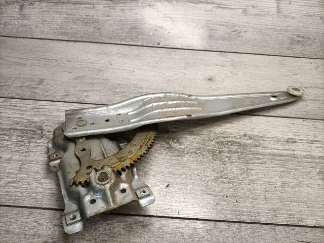 bontott TOYOTA YARIS Bal hátsó Ablakemelő Szerkezet (Mechanikus)