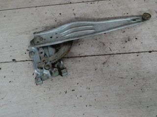 bontott TOYOTA YARIS Bal hátsó Ablakemelő Szerkezet (Mechanikus)