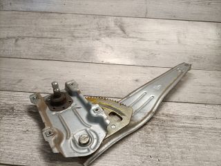 bontott TOYOTA YARIS Bal hátsó Ablakemelő Szerkezet (Mechanikus)