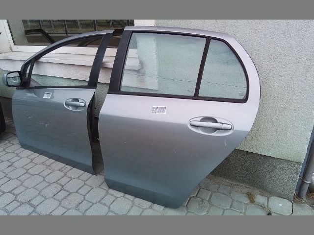 bontott TOYOTA YARIS Bal hátsó Ablakemelő Szerkezet (Mechanikus)