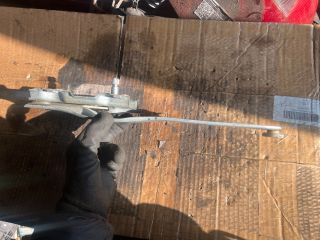 bontott TOYOTA YARIS Bal hátsó Ablakemelő Szerkezet (Mechanikus)