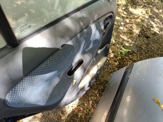 bontott TOYOTA YARIS Bal hátsó Ajtó (Részeivel)