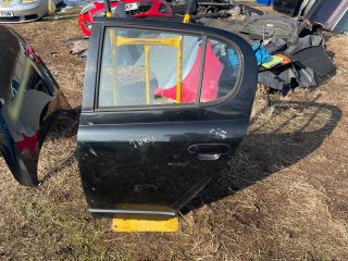 bontott TOYOTA YARIS Bal hátsó Ajtó (Részeivel)