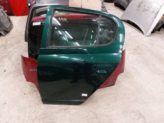 bontott TOYOTA YARIS Bal hátsó Ajtó (Részeivel)
