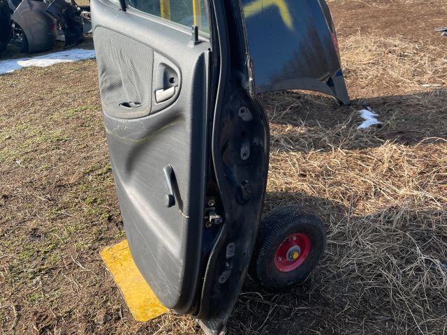 bontott TOYOTA YARIS Bal hátsó Ajtó (Részeivel)