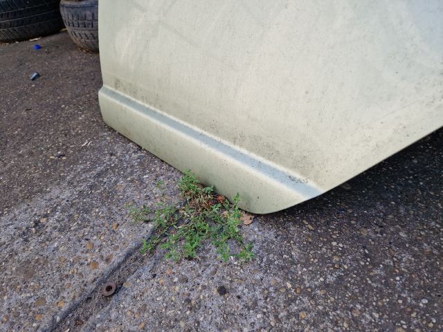 bontott TOYOTA YARIS Bal hátsó Ajtó (Részeivel)