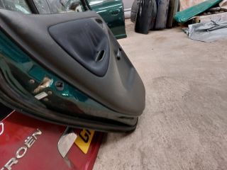 bontott TOYOTA YARIS Bal hátsó Ajtó (Részeivel)