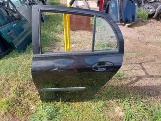 bontott TOYOTA YARIS Bal hátsó Ajtó (Részeivel)