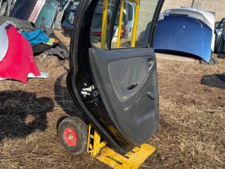 bontott TOYOTA YARIS Bal hátsó Ajtó (Részeivel)