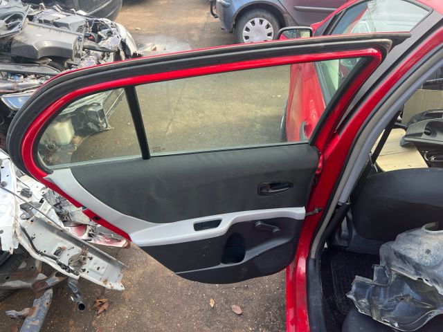 bontott TOYOTA YARIS Bal hátsó Ajtó (Üres lemez)