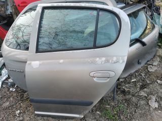 bontott TOYOTA YARIS Bal hátsó Ajtó (Üres lemez)