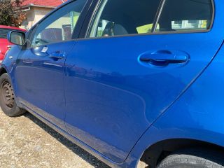 bontott TOYOTA YARIS Bal hátsó Ajtó (Üres lemez)