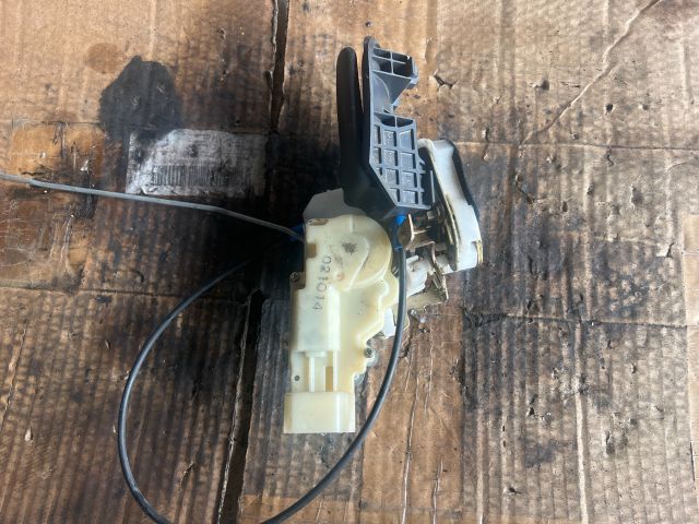 bontott TOYOTA YARIS Bal hátsó Ajtózár