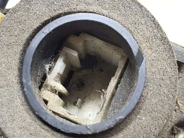 bontott TOYOTA YARIS Bal hátsó Ajtózár