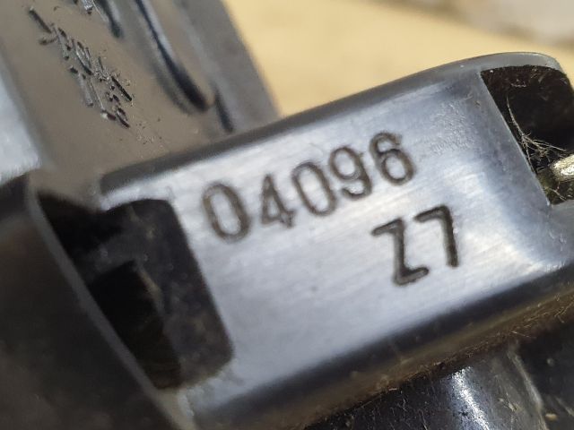 bontott TOYOTA YARIS Bal hátsó Ajtózár