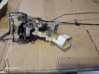 bontott TOYOTA YARIS Bal hátsó Ajtózár