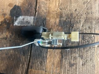 bontott TOYOTA YARIS Bal hátsó Ajtózár